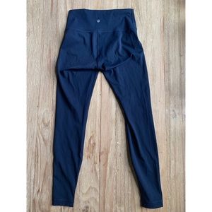 Lululemon wunder under luxtreme navy size 6